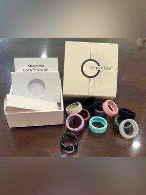 Smart Ring size 8 with 12 Silicone Covers - Assorted Colors